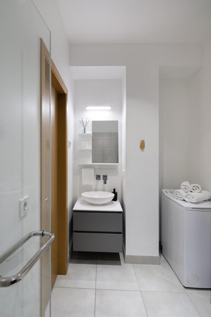 Kalnina Street Studio Apartment ريغا المظهر الخارجي الصورة